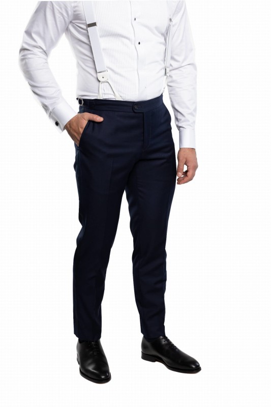 Granatowy wełniany smoking VITERBO z atłasowymi klapami w szpic szyty na miarę | kolekcja LUXURY